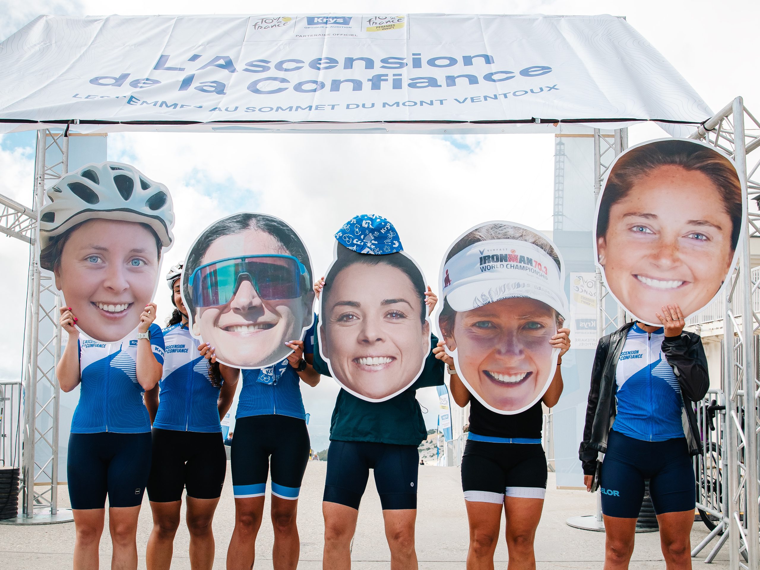 Arrivée au sommet du Mont Ventoux – L’Ascension de la Confiance Krys – photo Lucas Chiotti
