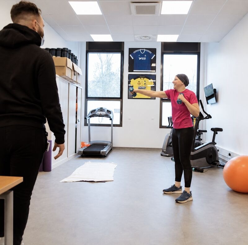 Séance d’activité physique adaptée encadrée par un enseignant APA